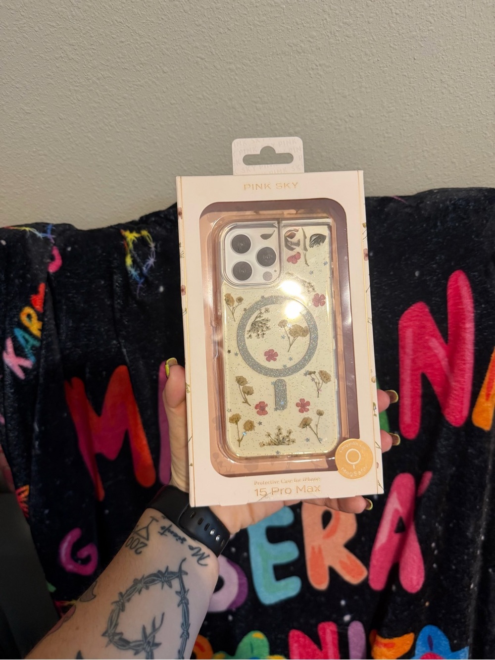 Pink Sky Floral MagSafe-Compatible iPhone 15 Pro Max Case - Pink/Gold
